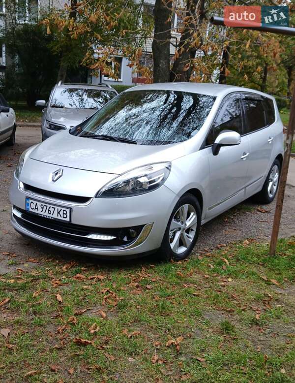 Минивэн Renault Grand Scenic 2012 в Черкассах фото Минивэн Renault Grand Scenic 2012 в Черкассах