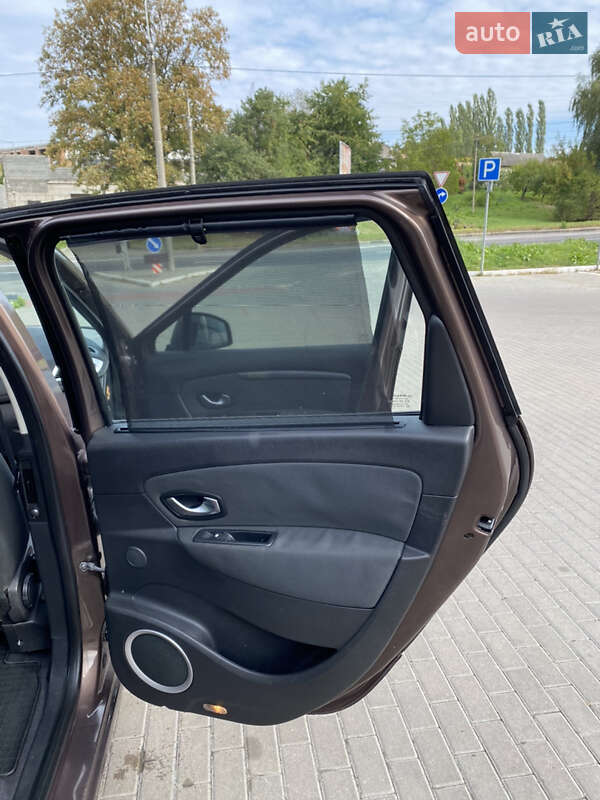 Минивэн Renault Grand Scenic 2010 в Ровно