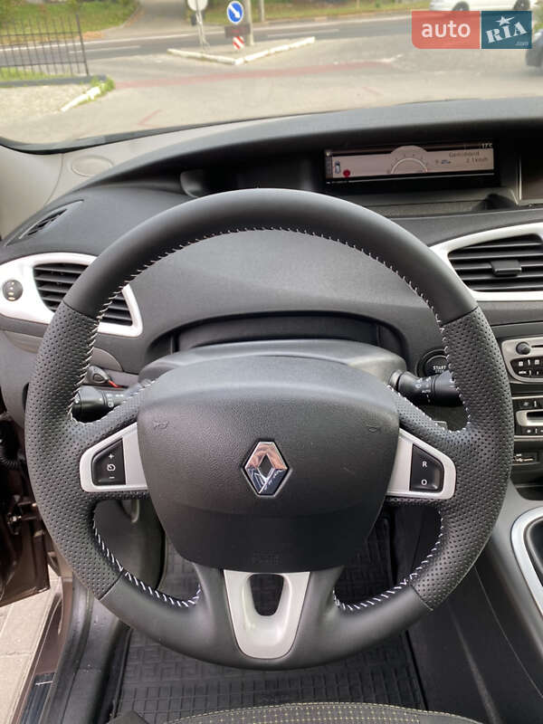 Минивэн Renault Grand Scenic 2010 в Ровно