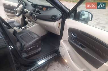 Минивэн Renault Grand Scenic 2012 в 
