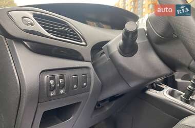 Минивэн Renault Grand Scenic 2011 в 