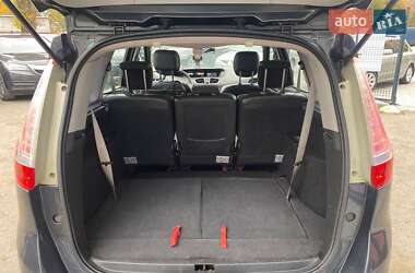 Минивэн Renault Grand Scenic 2011 в 