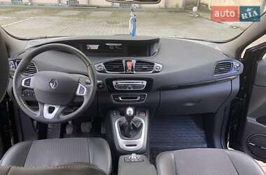 Минивэн Renault Grand Scenic 2011 в 