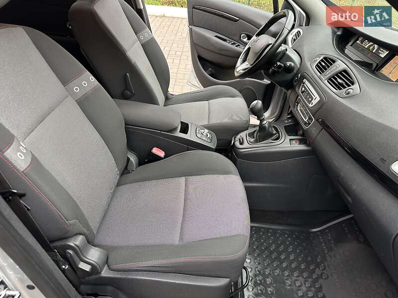 Минивэн Renault Grand Scenic 2012 в Киеве