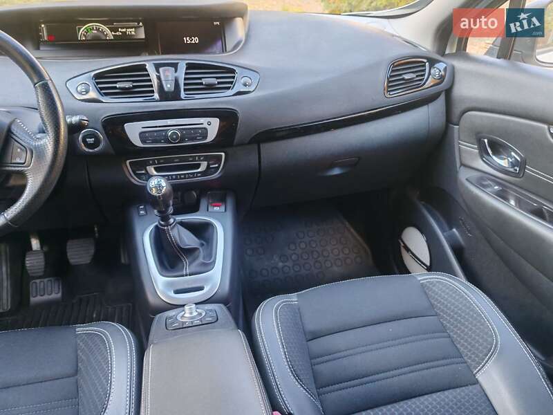 Мінівен Renault Grand Scenic 2016 в Дніпрі