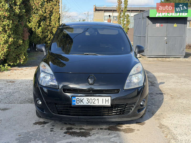 Минивэн Renault Grand Scenic 2011 в Дубровице