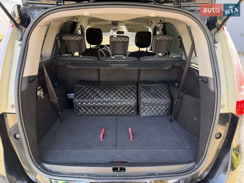 Минивэн Renault Grand Scenic 2011 в Дубровице