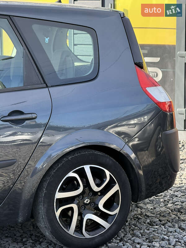 Минивэн Renault Grand Scenic 2005 в Стрые