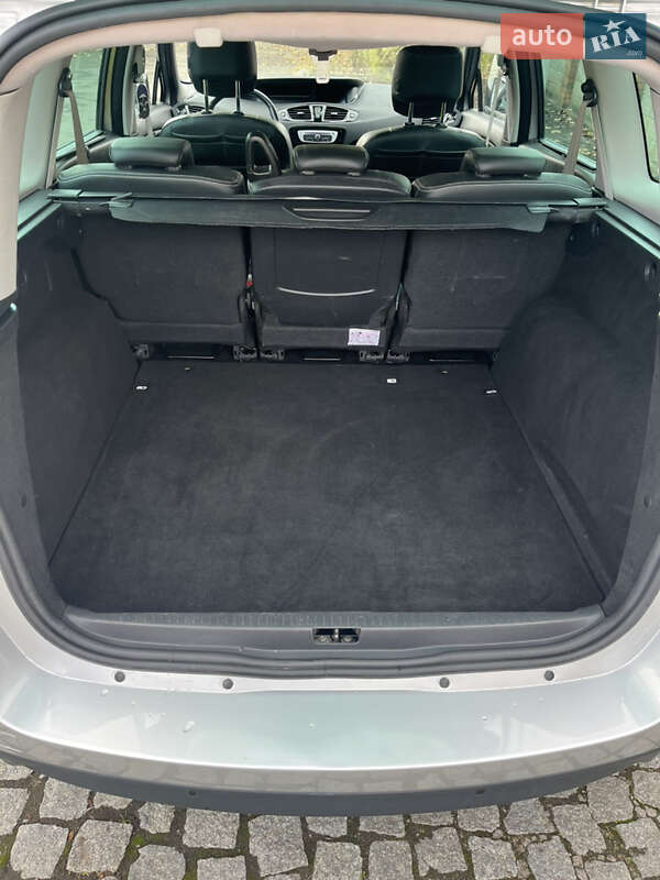 Минивэн Renault Grand Scenic 2015 в Вольногорске