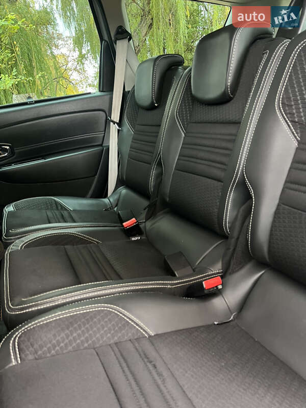 Минивэн Renault Grand Scenic 2015 в Вольногорске