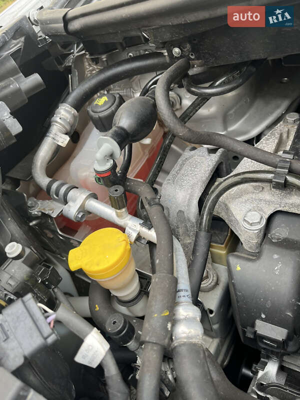 Минивэн Renault Grand Scenic 2015 в Вольногорске