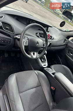 Мінівен Renault Grand Scenic 2013 в 