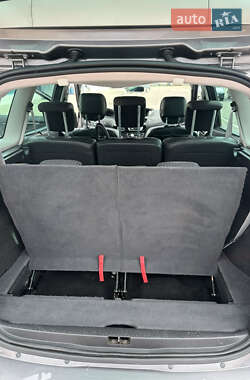 Мінівен Renault Grand Scenic 2013 в 