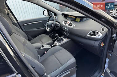 Минивэн Renault Grand Scenic 2009 в 