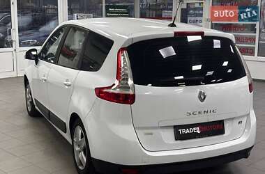 Минивэн Renault Grand Scenic 2012 в 