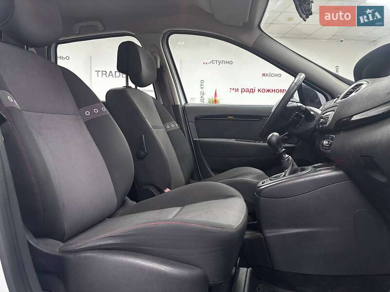 Мінівен Renault Grand Scenic 2012 в Києві фото 32 Мінівен Renault Grand Scenic 2012 в Києві