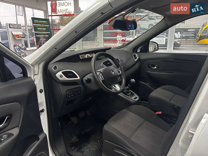 Мінівен Renault Grand Scenic 2012 в Києві фото 22 Мінівен Renault Grand Scenic 2012 в Києві