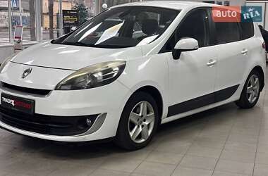 Минивэн Renault Grand Scenic 2012 в 