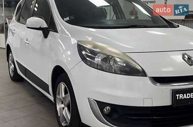 Минивэн Renault Grand Scenic 2012 в 