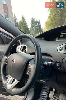 Минивэн Renault Grand Scenic 2010 в 