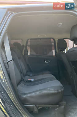 Минивэн Renault Grand Scenic 2010 в 