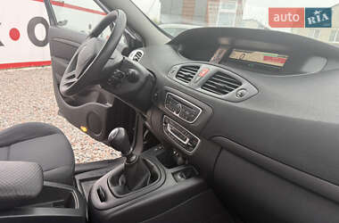 Минивэн Renault Grand Scenic 2010 в 