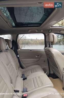 Минивэн Renault Grand Scenic 2010 в 