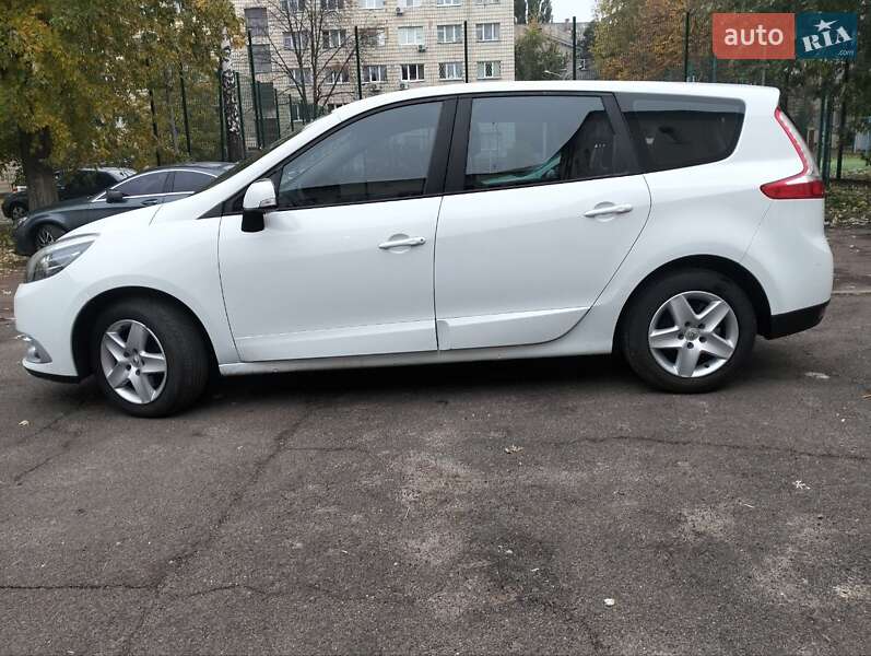 Мінівен Renault Grand Scenic 2015 в Києві фото 5 Мінівен Renault Grand Scenic 2015 в Києві