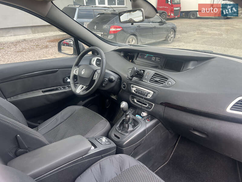 Мінівен Renault Grand Scenic 2012 в Львові фото 10 Мінівен Renault Grand Scenic 2012 в Львові