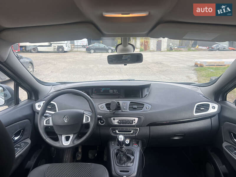 Мінівен Renault Grand Scenic 2012 в Львові фото 13 Мінівен Renault Grand Scenic 2012 в Львові