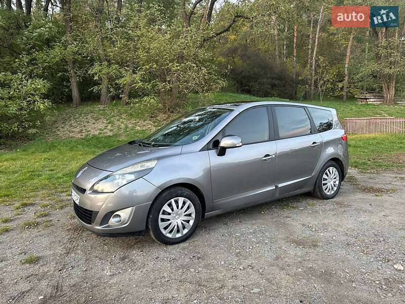 Минивэн Renault Grand Scenic 2011 в Изяславе