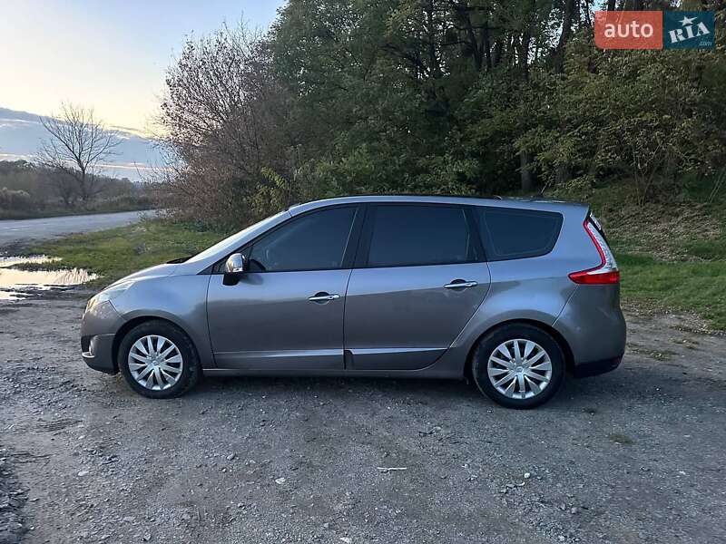 Минивэн Renault Grand Scenic 2011 в Изяславе