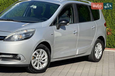 Минивэн Renault Grand Scenic 2015 в 