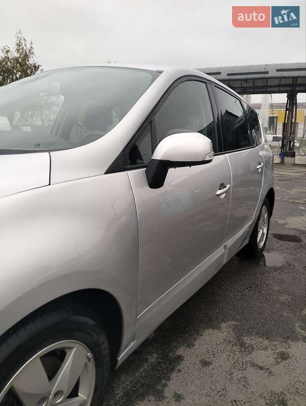 Мінівен Renault Grand Scenic 2011 в Чернігові