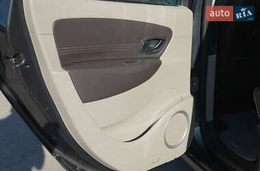 Минивэн Renault Grand Scenic 2010 в 