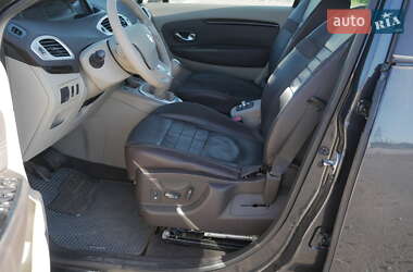 Минивэн Renault Grand Scenic 2010 в 