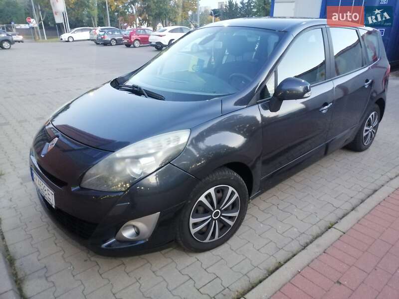 Renault Grand Scenic 2011