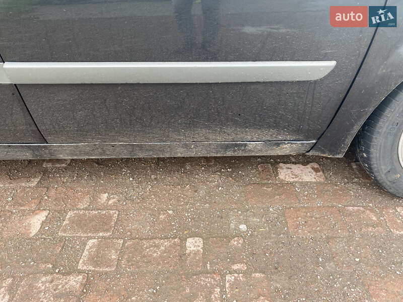 Минивэн Renault Grand Scenic 2006 в Луцке фото 22 Минивэн Renault Grand Scenic 2006 в Луцке