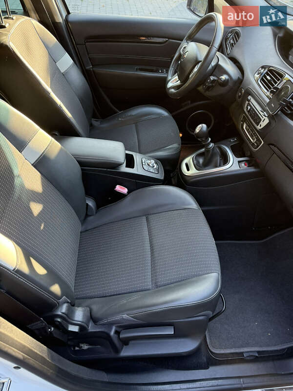 Мінівен Renault Grand Scenic 2012 в Одесі