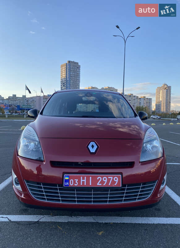 Минивэн Renault Grand Scenic 2011 в Киеве фото 2 Минивэн Renault Grand Scenic 2011 в Киеве