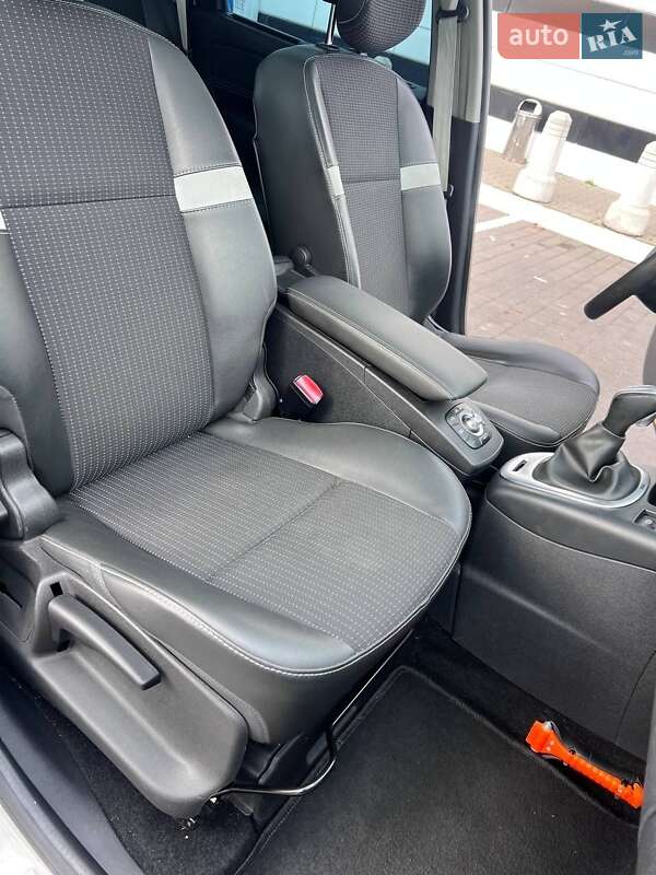 Минивэн Renault Grand Scenic 2012 в Киеве фото 33 Минивэн Renault Grand Scenic 2012 в Киеве