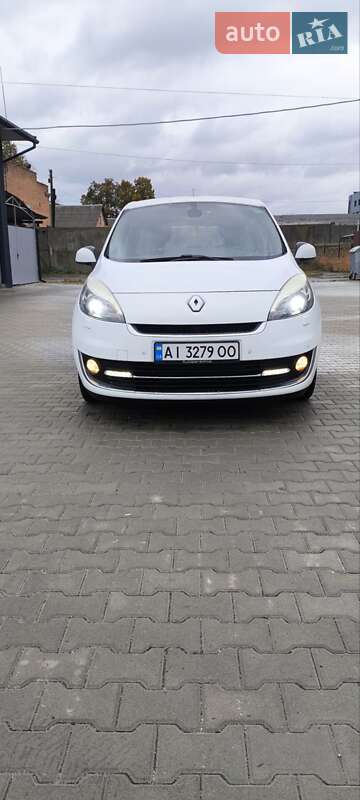 Renault Grand Scenic 2012