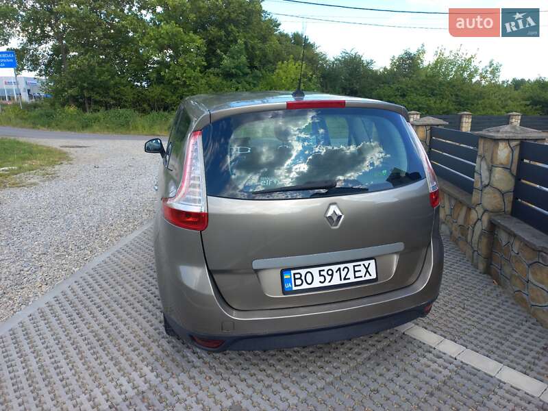Минивэн Renault Grand Scenic 2010 в Ивано-Франковске
