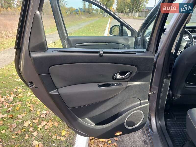 Минивэн Renault Grand Scenic 2010 в Кременчуге фото 25 Минивэн Renault Grand Scenic 2010 в Кременчуге