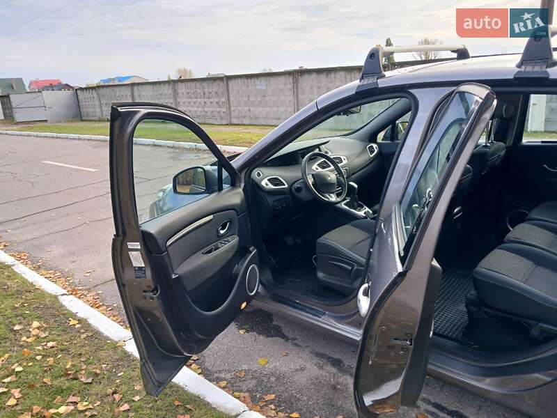 Минивэн Renault Grand Scenic 2010 в Кременчуге фото 54 Минивэн Renault Grand Scenic 2010 в Кременчуге