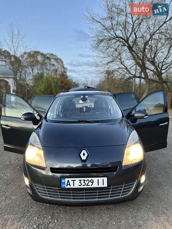 Минивэн Renault Grand Scenic 2011 в Рожнятове