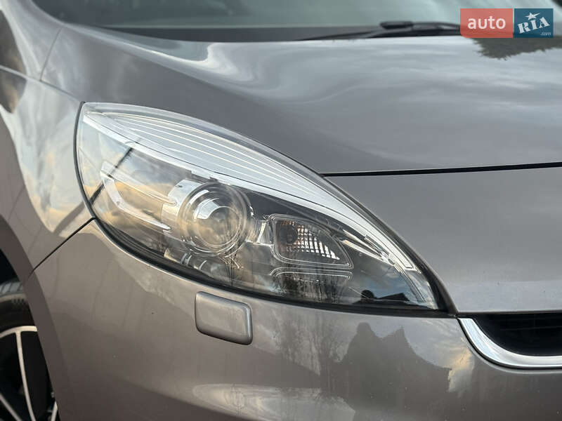 Минивэн Renault Grand Scenic 2012 в Стрые