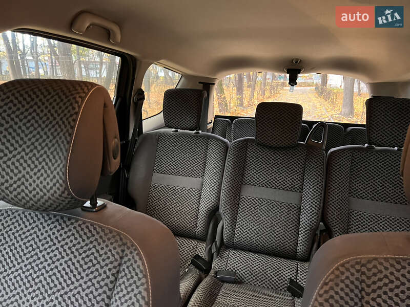 Минивэн Renault Grand Scenic 2011 в Черновцах фото 33 Минивэн Renault Grand Scenic 2011 в Черновцах