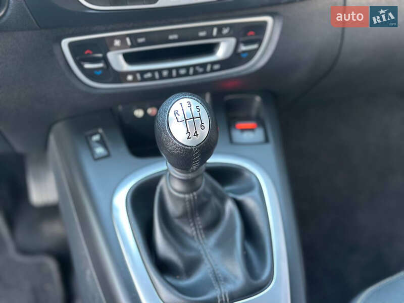 Мінівен Renault Grand Scenic 2010 в Дніпрі фото 30 Мінівен Renault Grand Scenic 2010 в Дніпрі