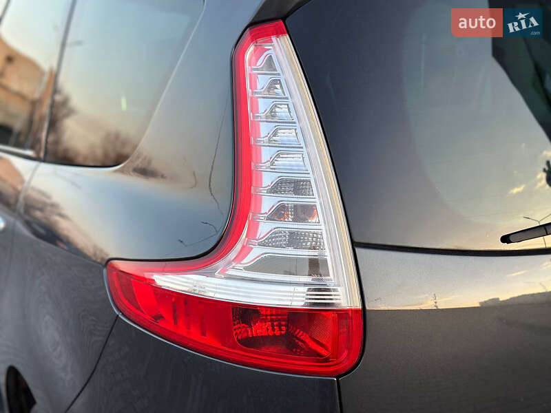 Мінівен Renault Grand Scenic 2010 в Дніпрі фото 43 Мінівен Renault Grand Scenic 2010 в Дніпрі